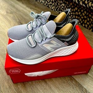 New Balance running, tennis shoes